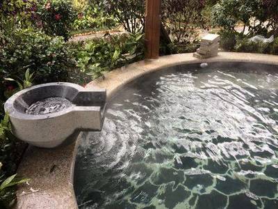 来一场冬季约会 安顺带你泡温泉、滑雪、赏民俗