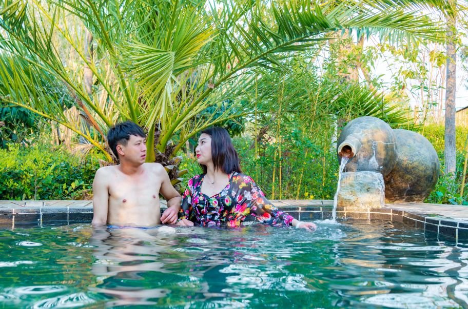 夏天不能泡温泉?假的!真正会玩的人都去大理泡温泉、坐热气球了