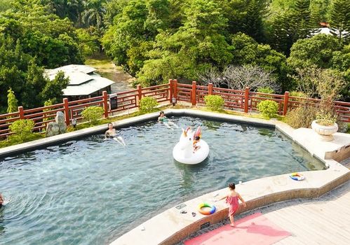 奢华如宫殿 探秘广东4A级景区温泉旅游新体验